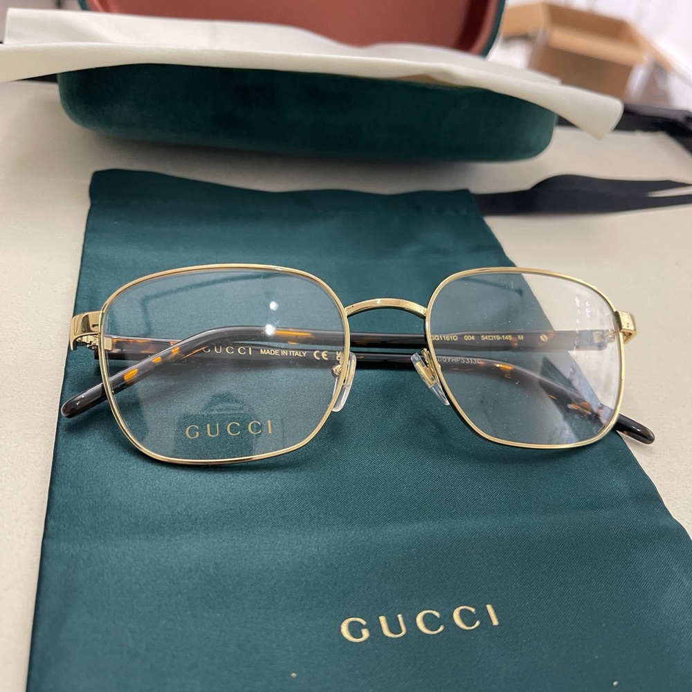 Gucci Glasses NEW IN BOX Full retail setup